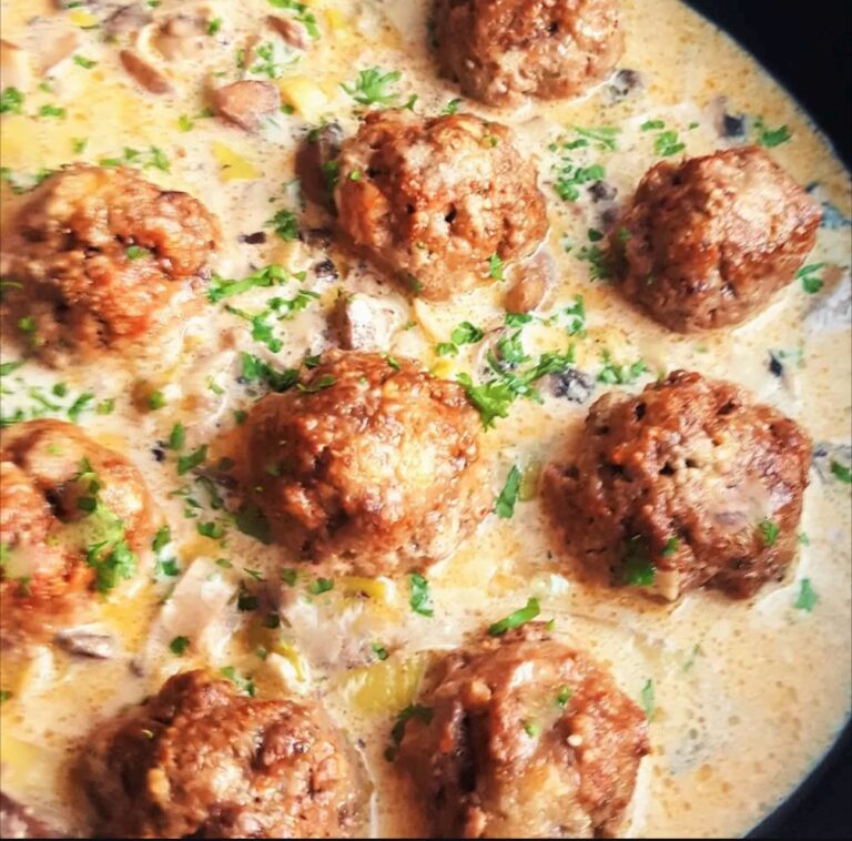 Low-Carb Hackbällchen