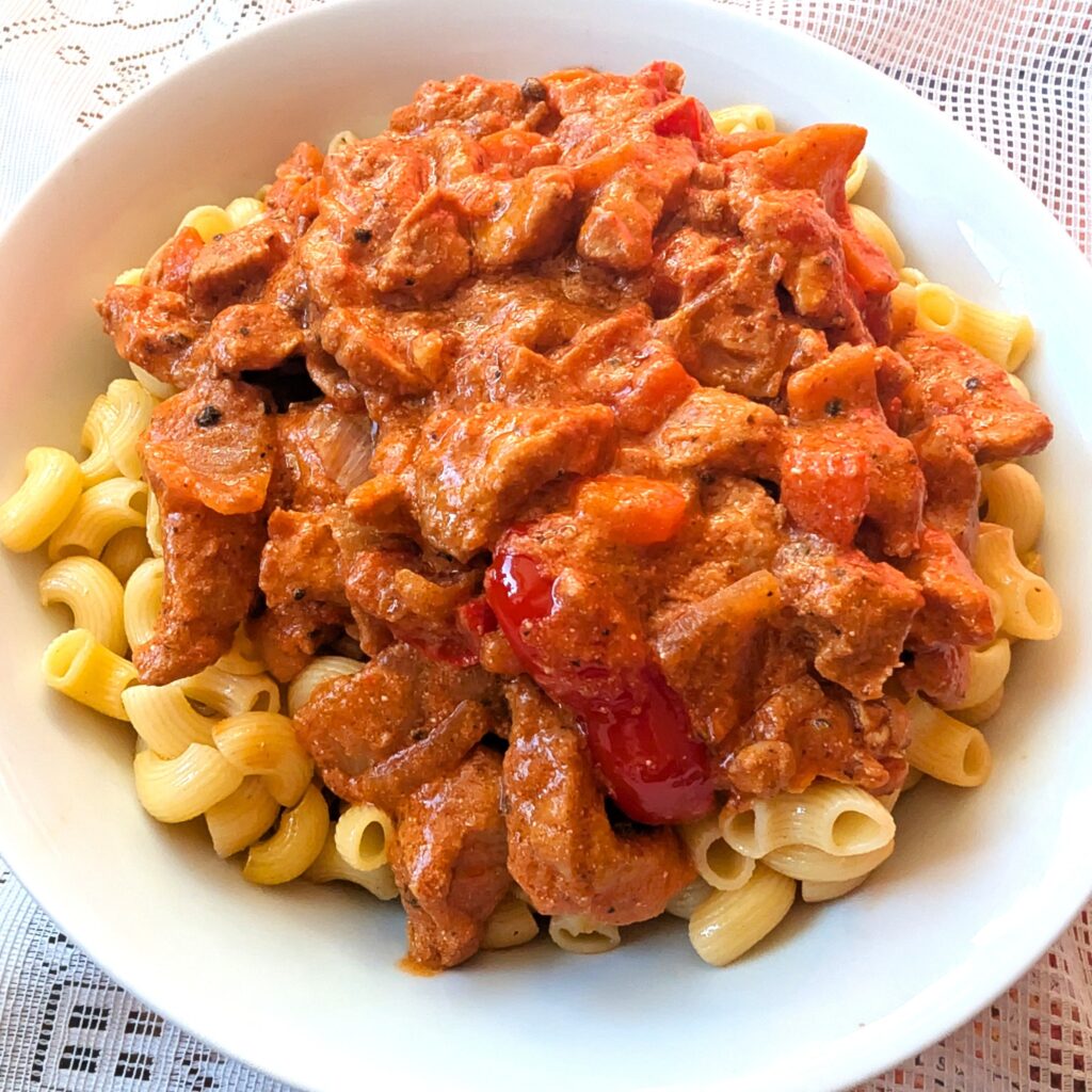 Schweinegeschnetzeltes mit Nudeln