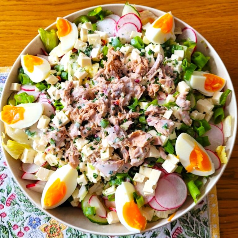 Bunter Salat mit Thunfisch