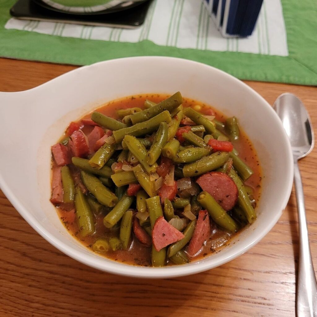 Bohneneintopf mit Kabanossi