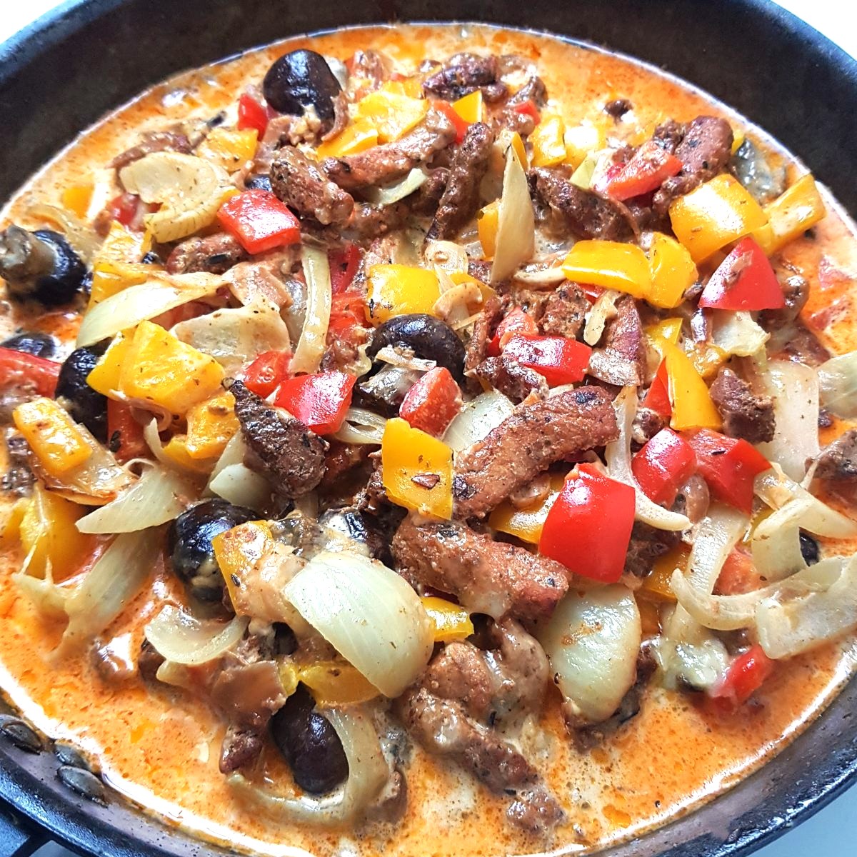 Gyros Pfanne mit Paprika und Champignons