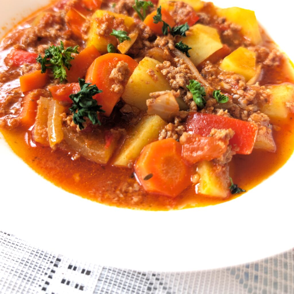 Herzhafter Kartoffel-Hackfleisch-Eintopf