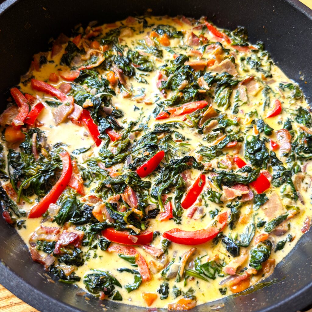 Cremige Spinat-Bacon-Pasta Sauce